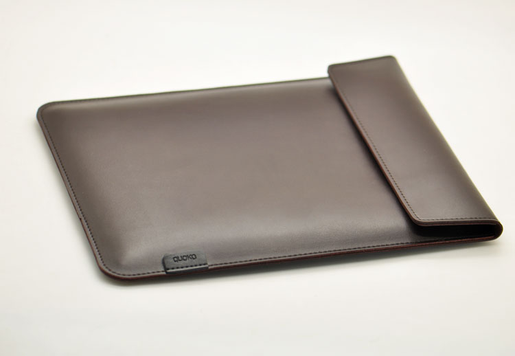 Manicotto della copertura del  - Briefcase Leather Slim recensione e prezzo